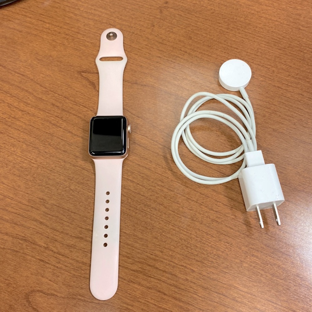 🌷Rose Gold Apple Watch 38 mm 🌷